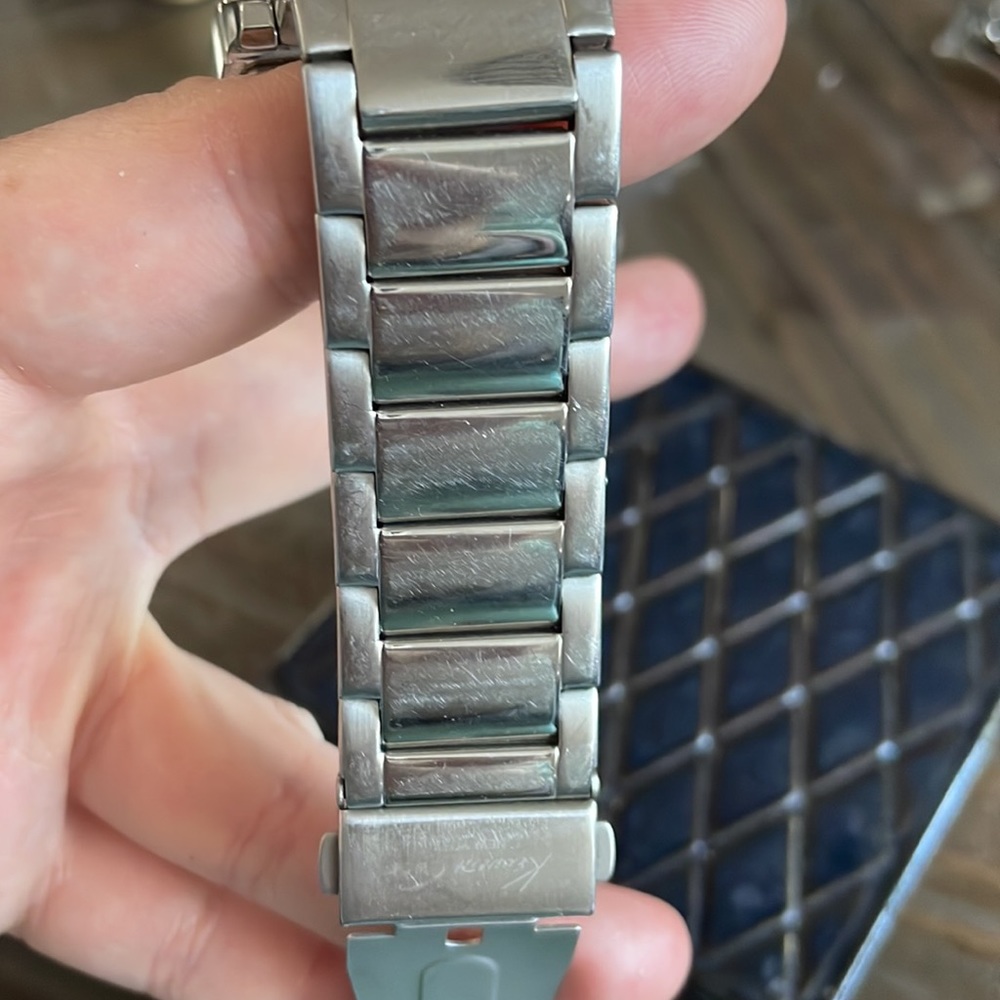 Watch - Picture 8 of 9